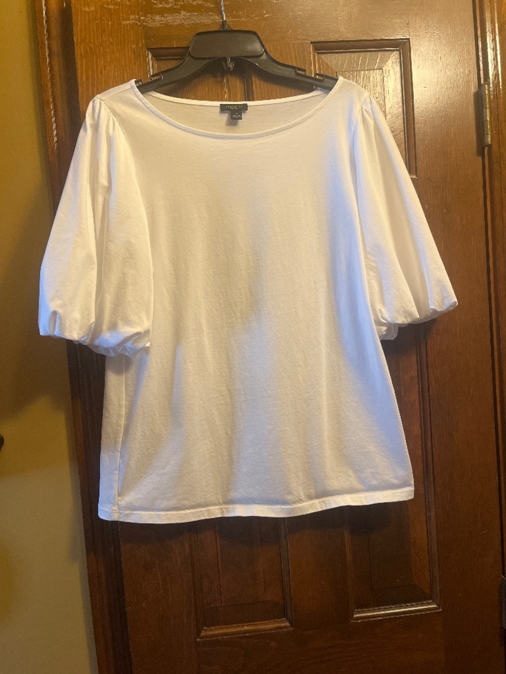 Like New White T-Shirt.  By Ann Taylor.  3/4 L. Sleeves.  Sz. M.